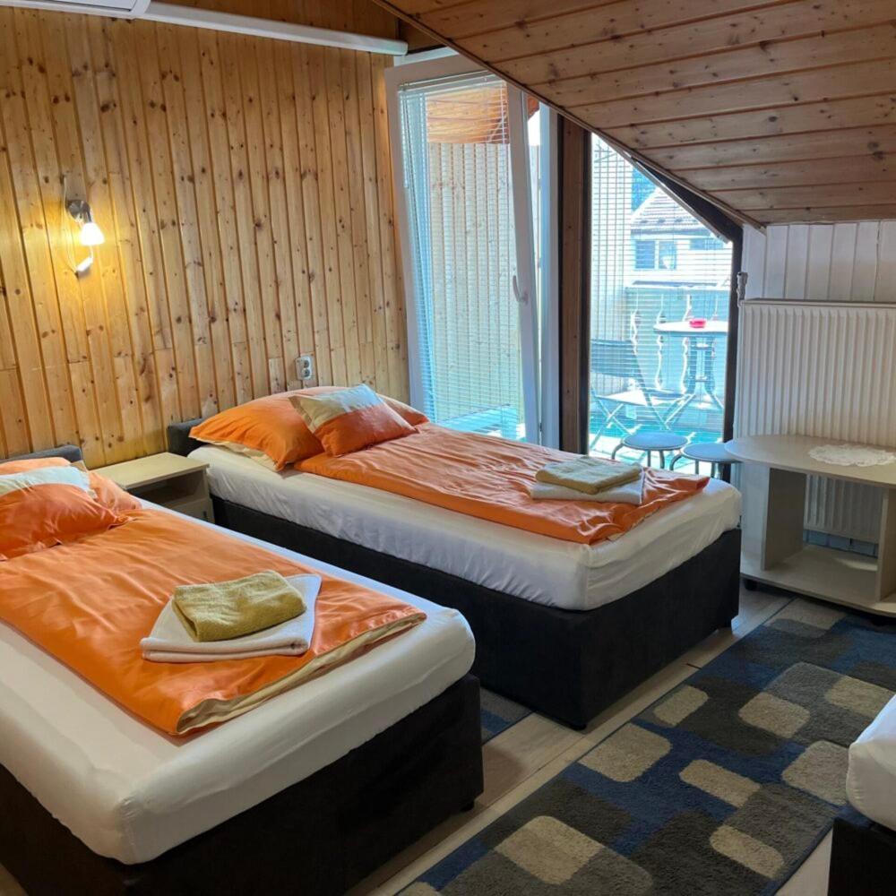 Bed and Breakfast Lenzl'S Panzio Szigetvár Exteriér fotografie
