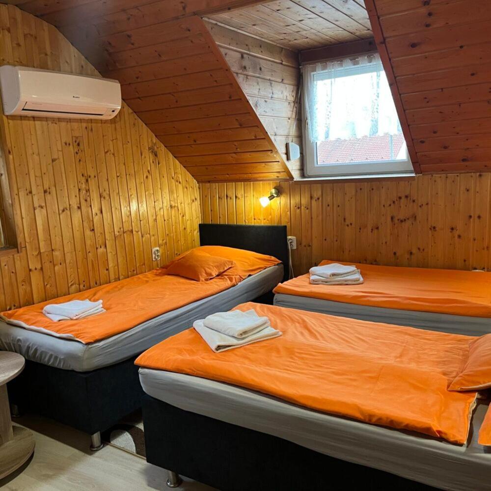 Bed and Breakfast Lenzl'S Panzio Szigetvár Exteriér fotografie